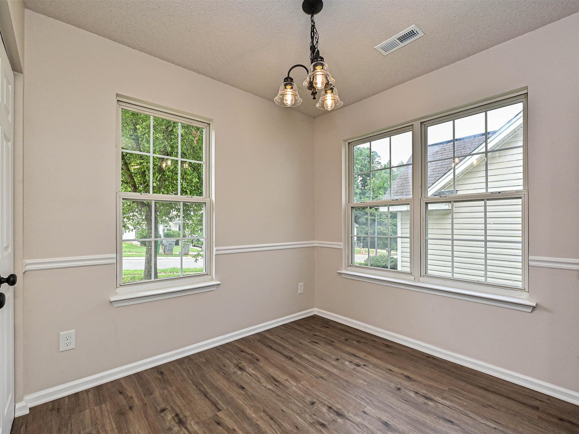 3629 Silver Ore Ln Dining Area