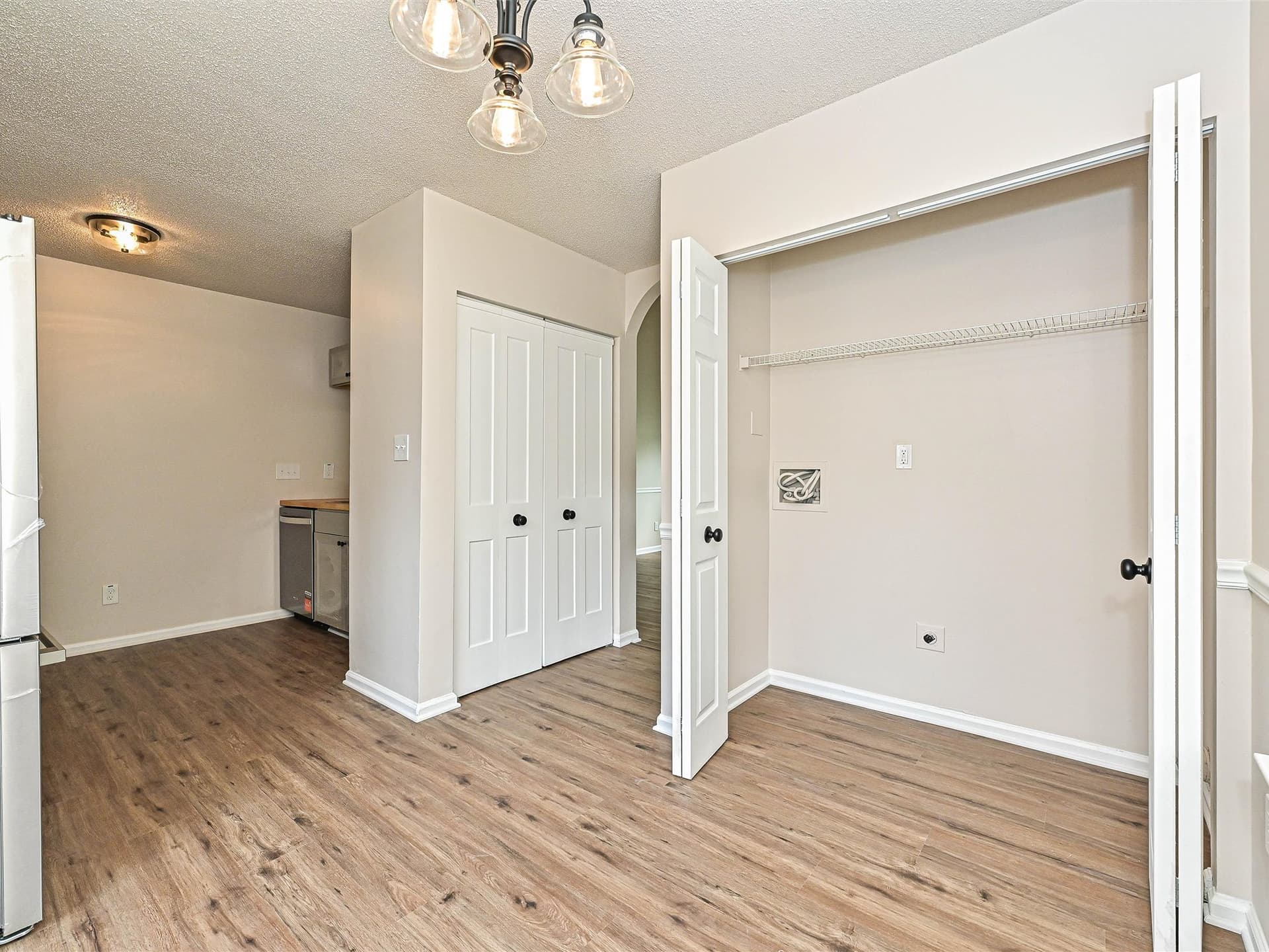 3629 Silver Ore Ln Dining and Laundry