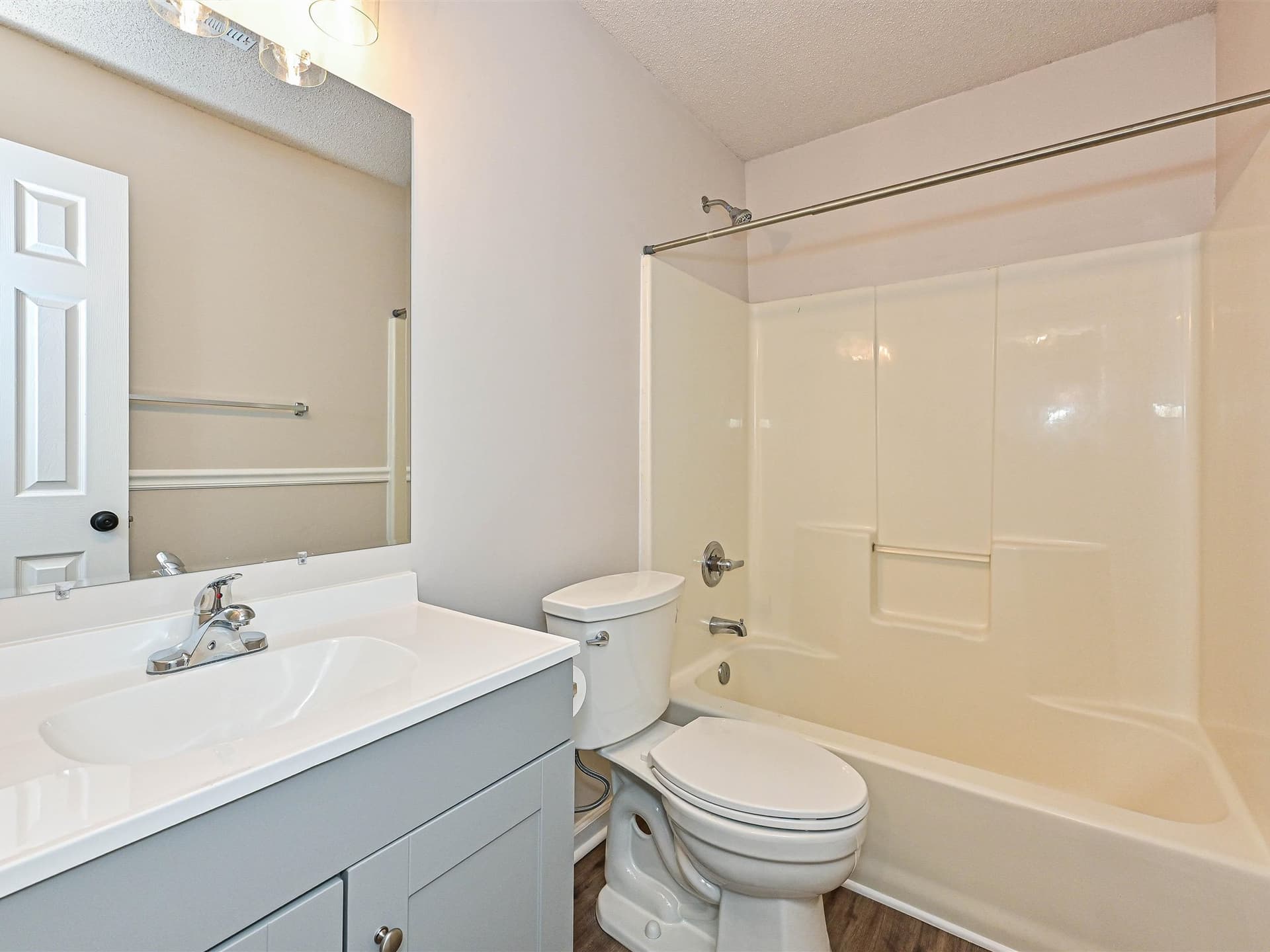 3629 Silver Ore Ln Full Bathroom