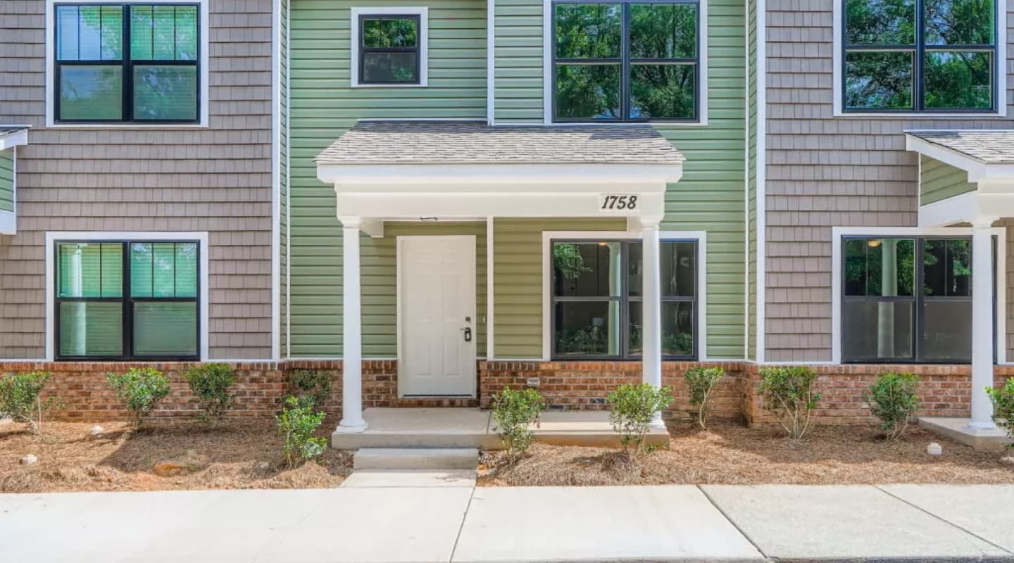 1758 J Julian Lane
