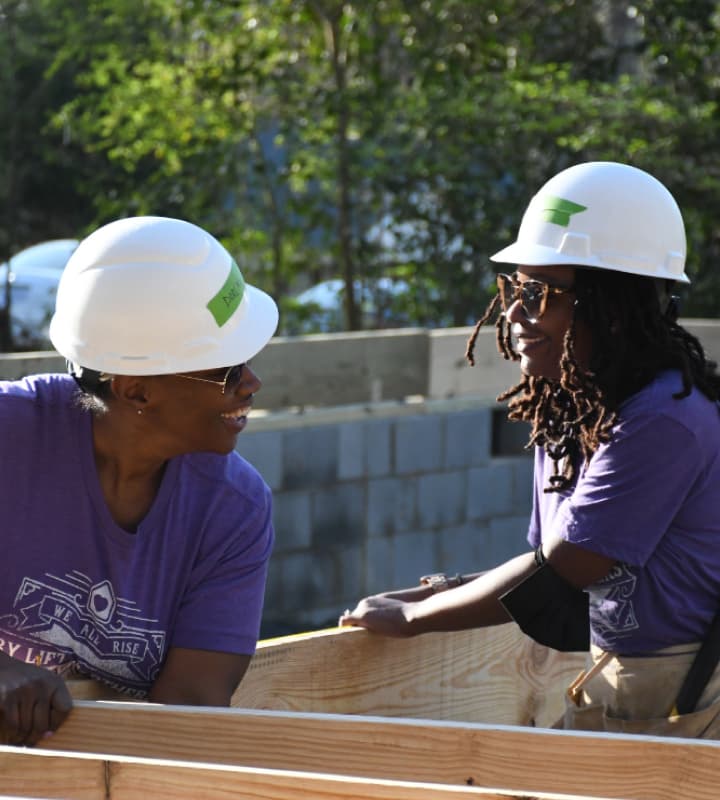 Build a Stronger Team Through Group Volunteering