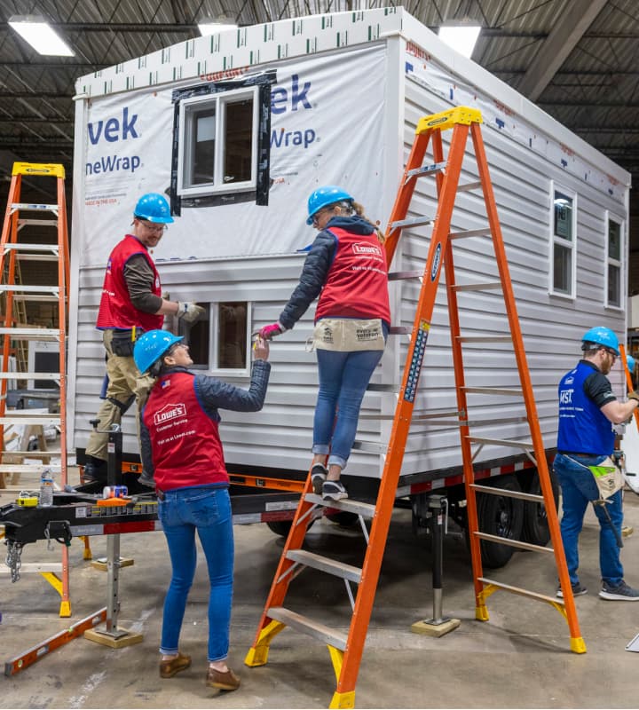 Hurricane Helen relief photos