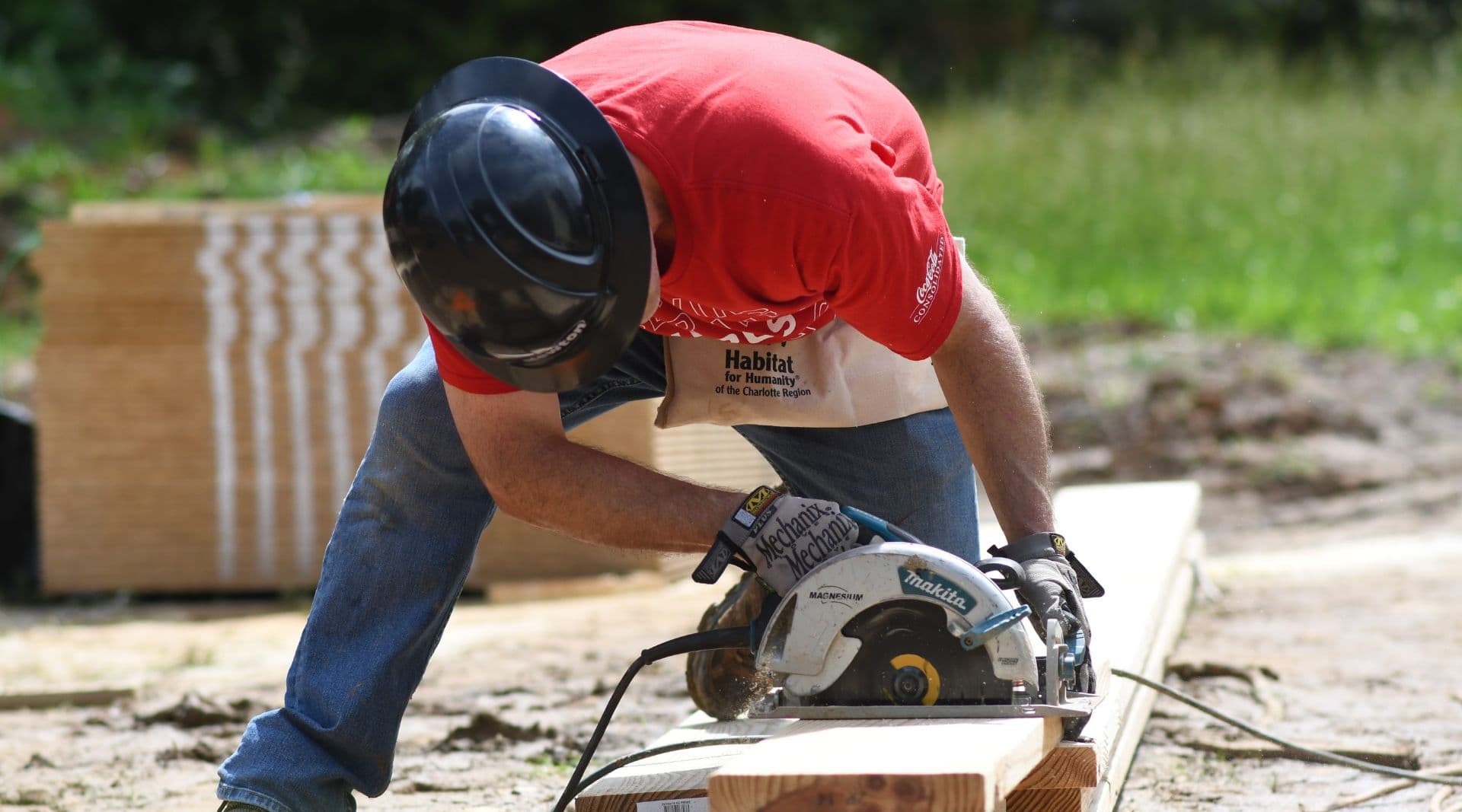 United in Service volunteer